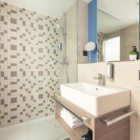 Garner Augsburg Nord By Ihg Hotel 4*