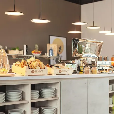 Hotel Garner Augsburg Nord By Ihg 4*